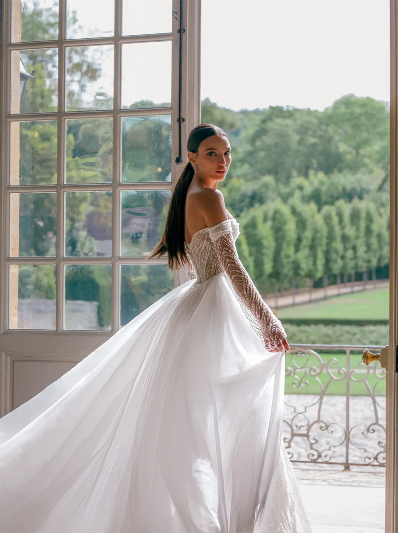 Sparkling & Classic Mermaid Wedding Dresses Sweetheart Beads Long Sleeves Tulle Sweep Train Bridal Gowns Custom With Slit