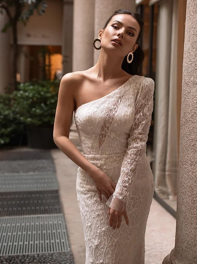Gorgeous & Elegant Mermaid Wedding Dresses One Shoulder Appliqued One Long Sleeve Lace Sweep Train Bridal Gowns Custom