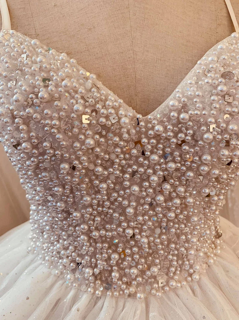 Charming Ball Gown Wedding Dresses Spaghetti Pearls Sequins Backless Sweep Train Tulle Bridal Gowns Custom Made