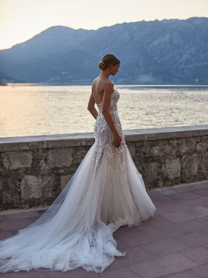 Classic & Modern Mermaid Boho Wedding Dresses High Collar Beads Appliqueds Long Sleeves Sweep Train Tulle Bridal Gowns Custom