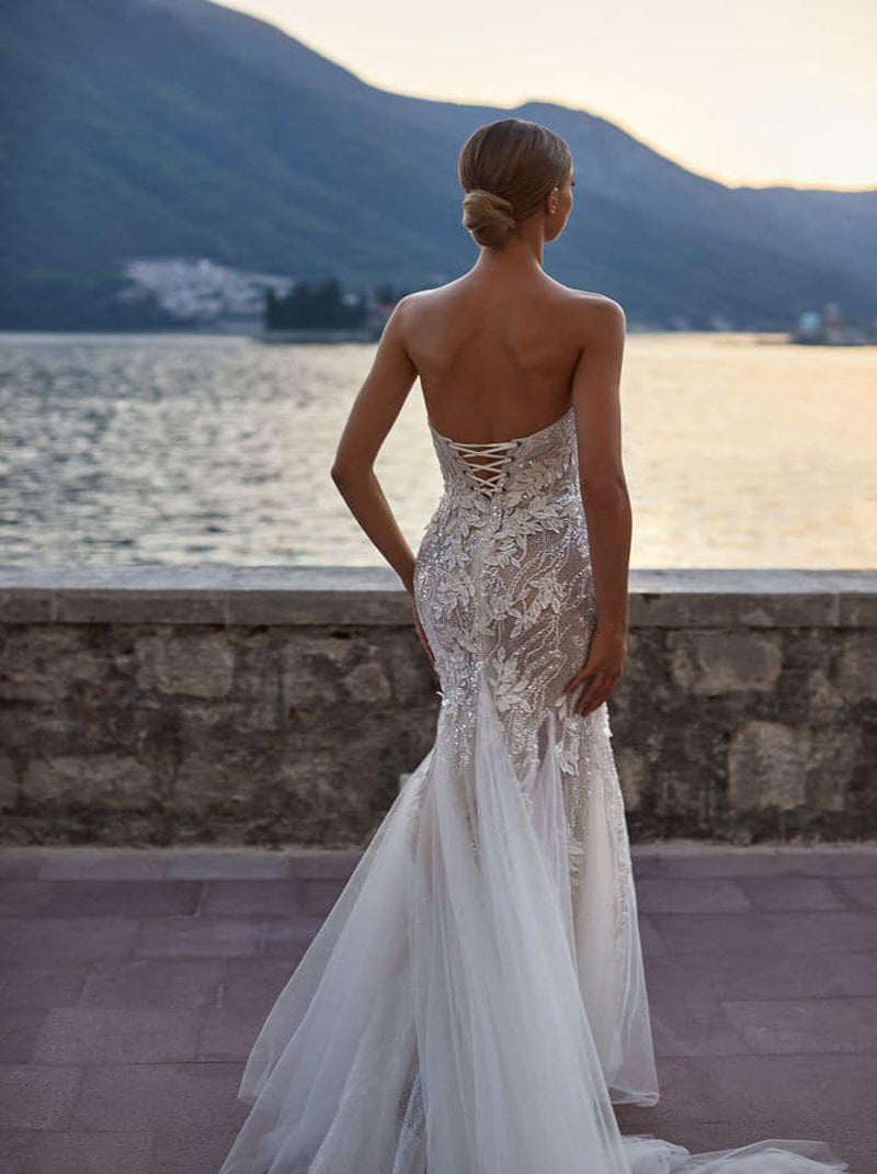 Classic & Modern Mermaid Boho Wedding Dresses High Collar Beads Appliqueds Long Sleeves Sweep Train Tulle Bridal Gowns Custom