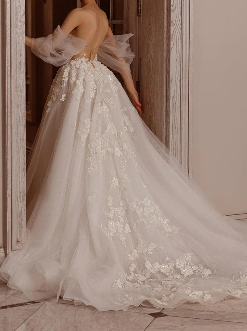 Gorgeous & Elegant A-Line Wedding Dresses Sweetheart Appliqued Tulle Court Train Bridal Gowns With Detachable Puffy Sleeves