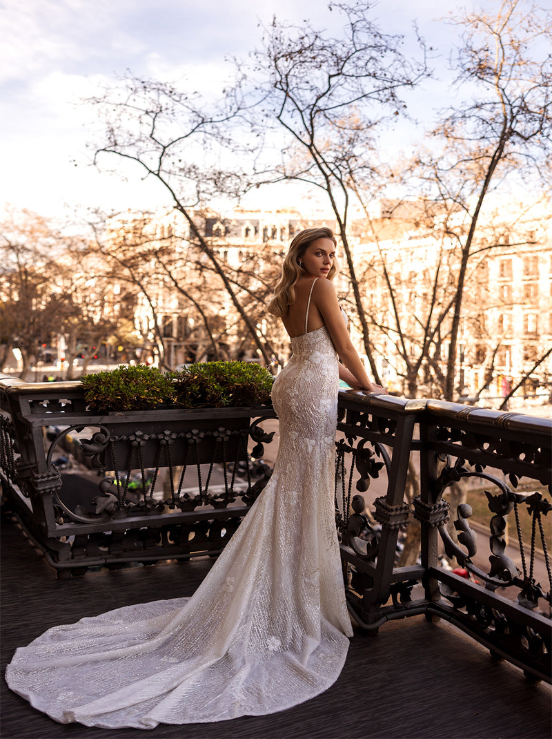 Gorgeous & Elegant Mermaid Boho Wedding Dresses Spaghetti Appliqued Sweep Train Satin Bridal Gowns Custom