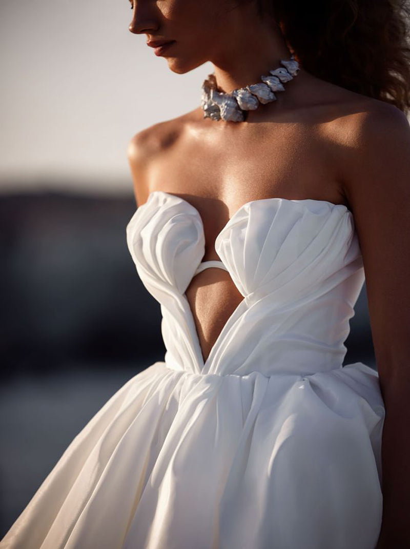 Simple Mini Wedding Dresses Sweetheart Sleeveless Pleated Short Bridal Gowns Custom Made Custom Made