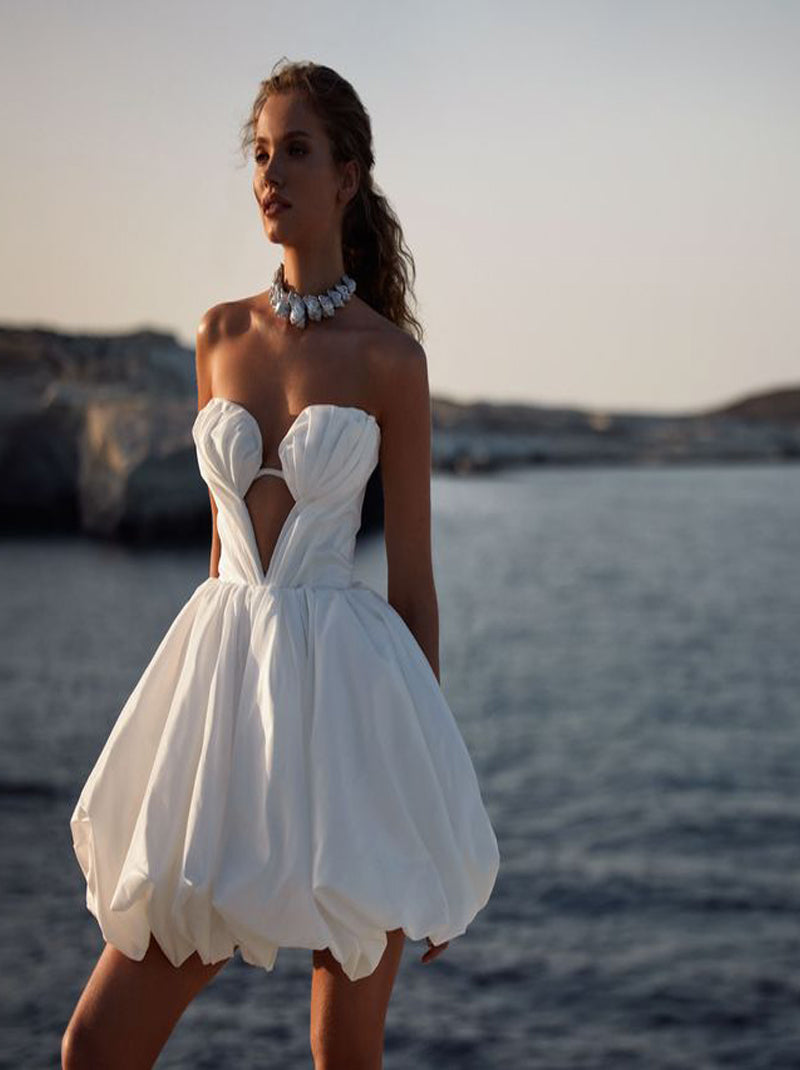 Simple Mini Wedding Dresses Sweetheart Sleeveless Pleated Short Bridal Gowns Custom Made Custom Made