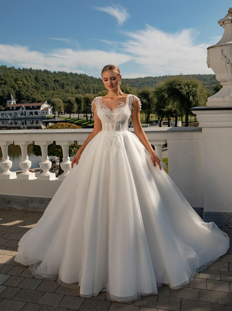 Modern Ball Gown Wedding Dresses Sweetheart Appliqued Beads Cap Sleeves Tulle Court Train Satin Bridal Gowns Custom