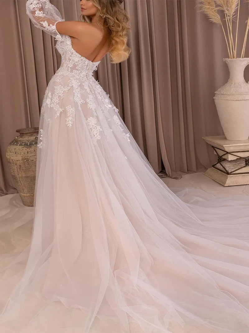 Gorgeous A-Line Beach Wedding Dresses Sweetheart Appliqued Long Sleevels Tulle Sweep Train Bridal Gowns With Slit