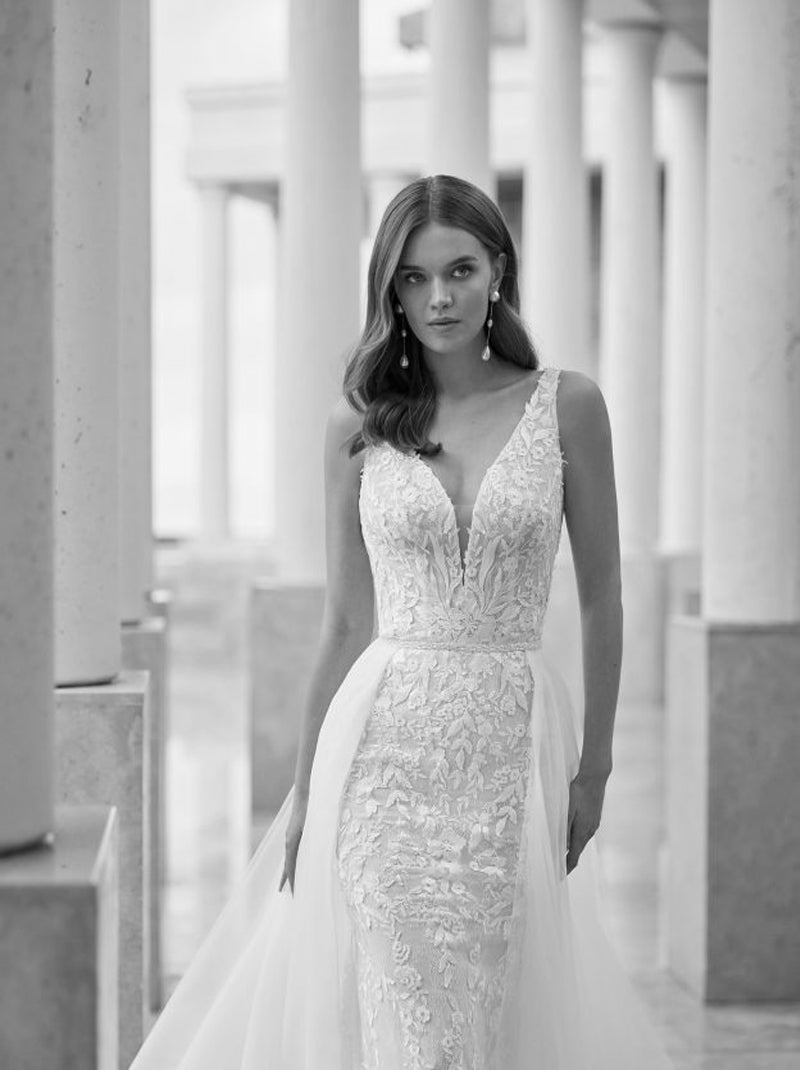 Ivory Mermaid Wedding Dresses V-Neck Appliques Beads Backless Detachable Sweep Train Tulle Bridal Gowns Custotm Design