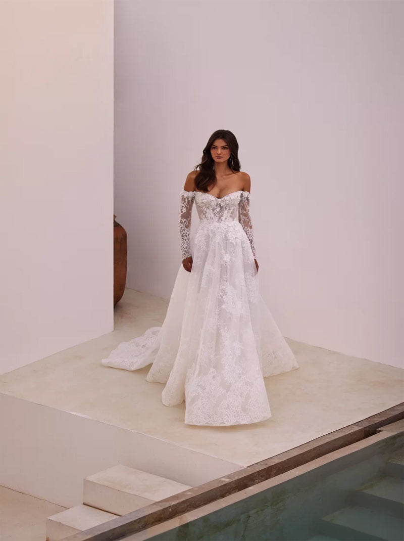 Elegant & Modern A-Line Boho Wedding Dresses Sweetheart Appliqued Beads Long Sleeves Tulle Sweep Train Bridal Gowns Custom