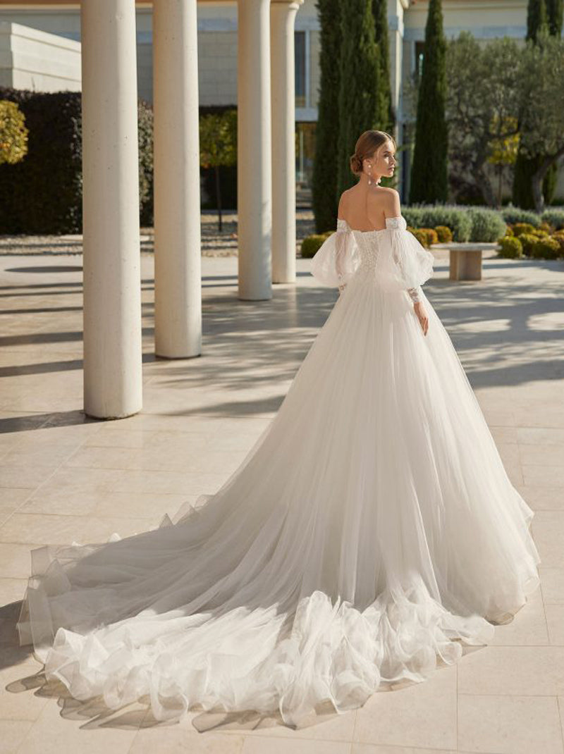 Elegant Ball Gown Wedding Dresses Sweetheart Appliques Detachable Puffy Sleeve Tulle Court Train Bridal Gowns Custom Made