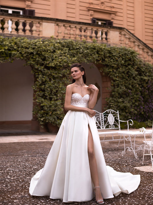 Gorgeous & Elegant A-Line Boho Wedding Dresses Sweetheart Sequins Appliqued Satin Sweep Train Bridal Gowns Custom