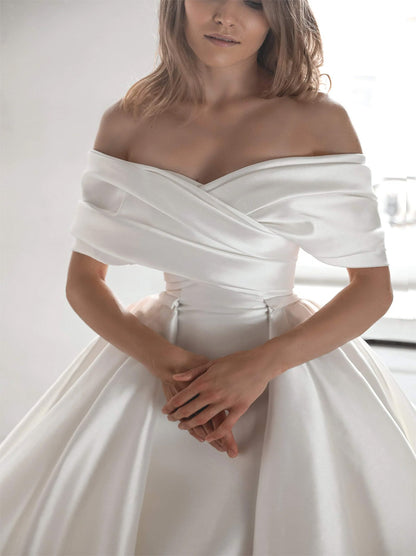 Elegant A-Line Wedding Dresses Sweetheart Off The Shoulder Pleated Court Train Satin Bridal Gowns For Women