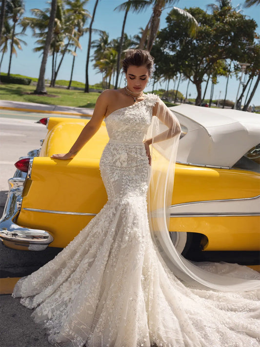 Gorgeous & Sexy Mermaid Wedding Dresses One Shoulder Appliqued Sequins Beads Tulle Court Train Bridal Gowns Custom