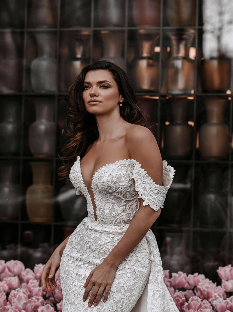 Elegant & Classic Mermaid Boho Wedding Sweetheart Beads Appliqued Cap Sleeves Lace Bridal Gowns With Detachable Sweep Train