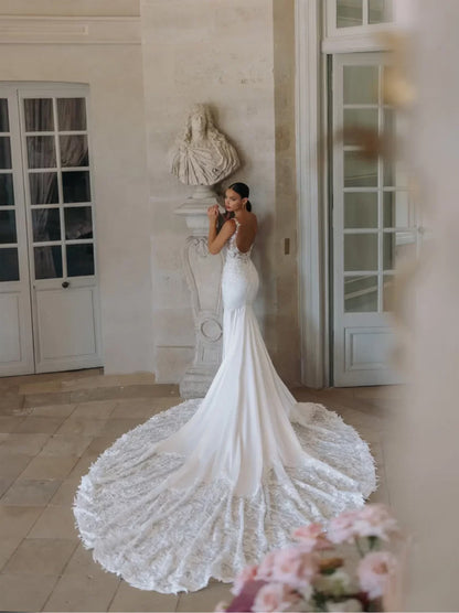 Gorgeous & Luxurious  Mermaid Wedding Dresses Spaghetti Appliqued Beads Sleveless Satin Court Train Bridal Gowns Custom