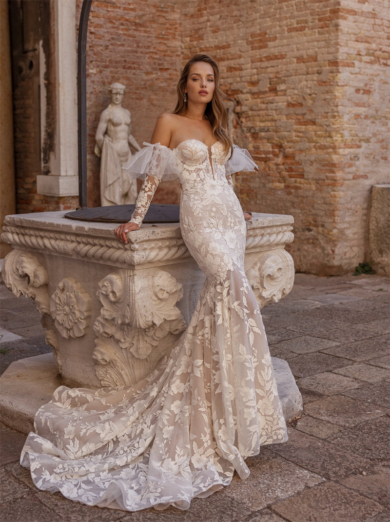 Gorgeous & Elegant Mermaid Wedding Dresses Sweetheart Appliqued Tulle Sweep Train Bridal Gowns With Detachable Long Sleeves