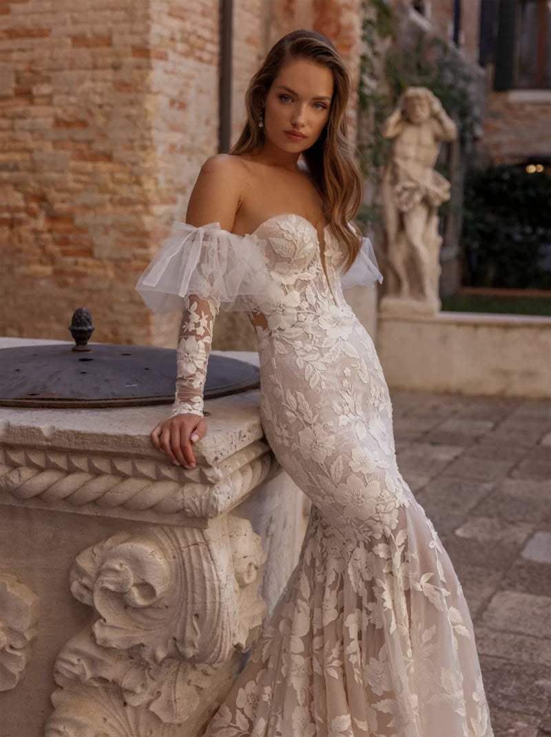 Gorgeous & Elegant Mermaid Wedding Dresses Sweetheart Appliqued Tulle Sweep Train Bridal Gowns With Detachable Long Sleeves