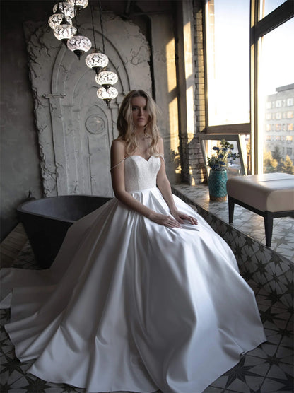 White A-Line Wedding Dresses Spaghetti Sequins Sleeveless Lace Up Satin Sweep Train Bridal Gowns Custom Made