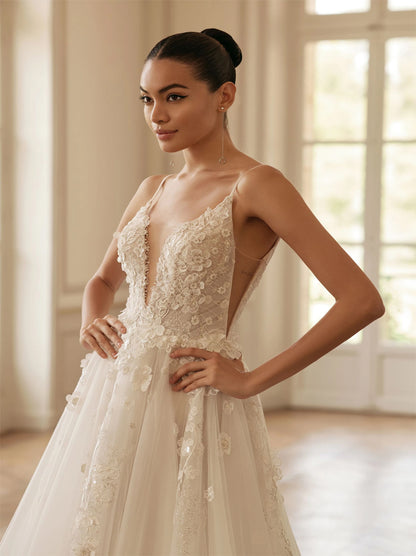 Charming & Classic A-Line Wedding Dresses Spaghetti Beads Appliqued Tulle Sweep Train Bridal Gowns Custom With Slit