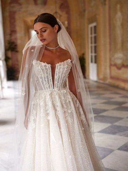 Charming A-Line Wedding Dresses Scoop Beads Appliqued Long Sleeves Tulle Sweep Train Bridal Gowns Custom Custom