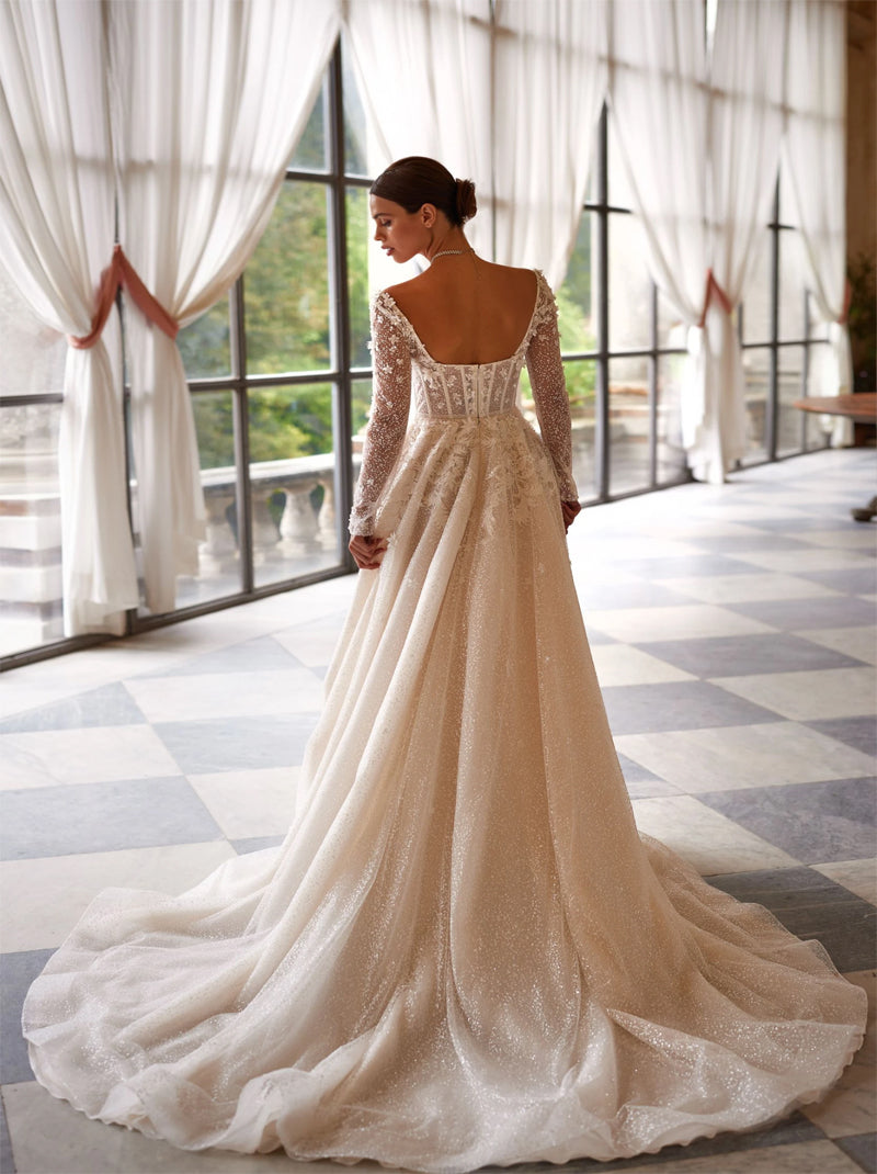 Charming A-Line Wedding Dresses Scoop Beads Appliqued Long Sleeves Tulle Sweep Train Bridal Gowns Custom Custom