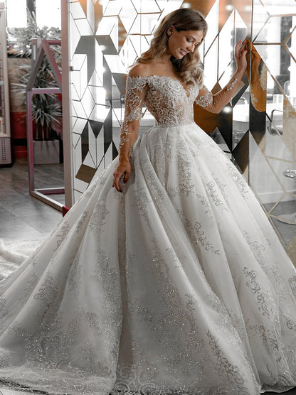 Sparkling Ball Gown Wedding Dresses Illusion Scoop Beaded Appliqued Long Sleeves Court Train Tulle Bridal Gowns Custom Made