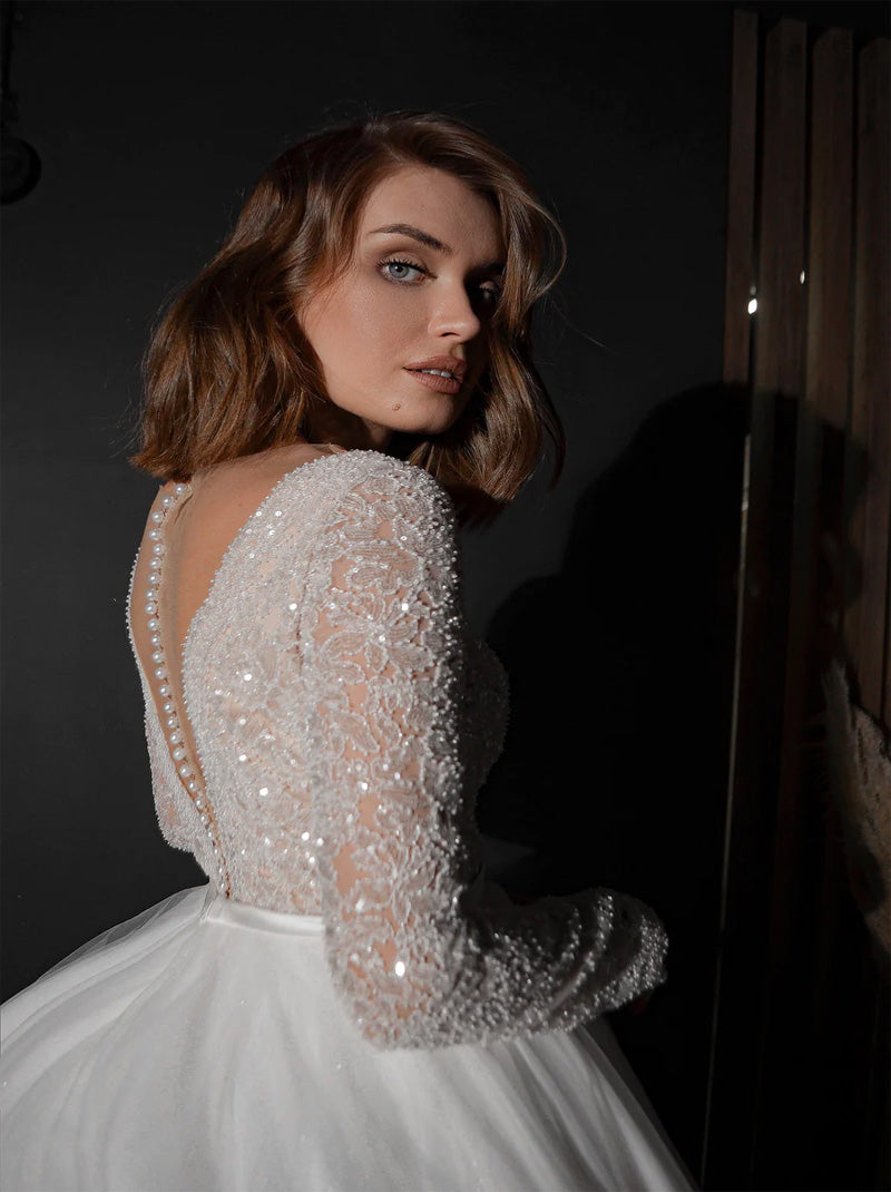 Sparkling Ball Gown Wedding Dresses V-Neck Beads Sequins Long Sleeves Tulle Sweep Train Bridal Gowns