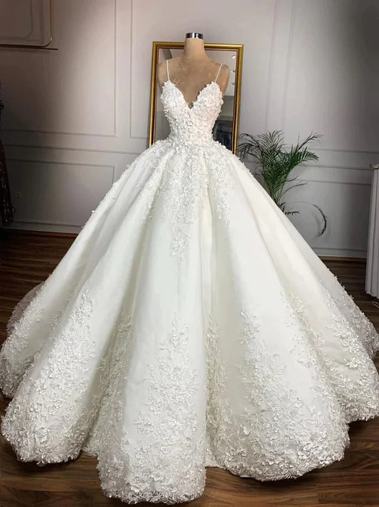 Modern Ball Gown Wedding Dresses Spaghetti Sleeveless Beads Appliques Floor Length Tulle Bridal Gowns Custom Made