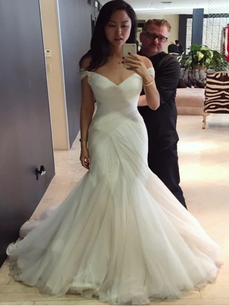 Simple Mermaid Wedding Dresses Sweetheart Cap Sleeves Pleated Lace Up Tulle Floor Length Bridal Gowns Custom Made