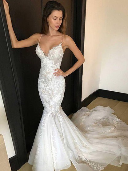 Sexy Mermaid Wedding Dresses Spaghetti Appliques Lace Sleeveless Covered Buttons Tulle Sweep Train Bridal Gowns Custom Made