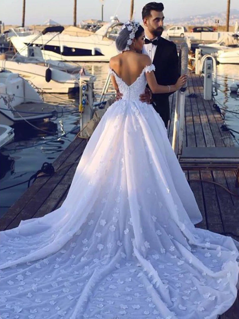 Luxurious Ball Gown Wedding Dresses Sweetheart Cap Sleeves Zipper 3D Flowers Appliques Court Train Organza Bridal Gowns Custom Made