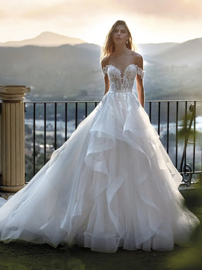 Elegant A-Line Boho Wedding Dresses Sweetheart Appliqued Cap Sleeves Tulle Court Train Bridal Gowns Custom Made