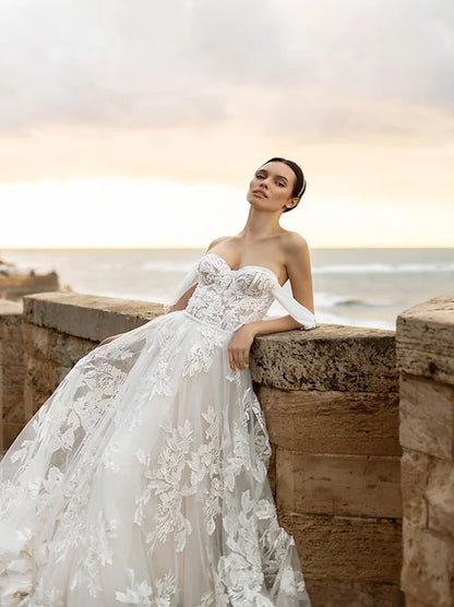 Gorgeous & Elegant A-Line Boho Wedding Dresses Sweetheart Appliqued Beads Cap Sleeves Tulle Sweep Train Bridal Gowns Custom Made