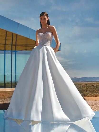 Gorgeous & Modern Ball Gown Boho Wedding Dresses Sweetheart Beads Bowknot Court Train Satin Bridal Gowns Custom