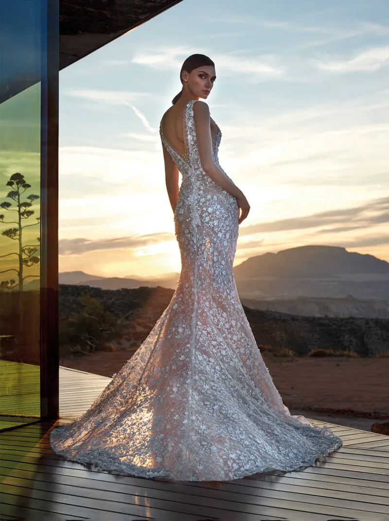 Sparkling Mermaid Wedding Dresses V-Neck Sequins Tulle Sweep Train Long Sleeves Bridal Gowns With Detachable Jacket