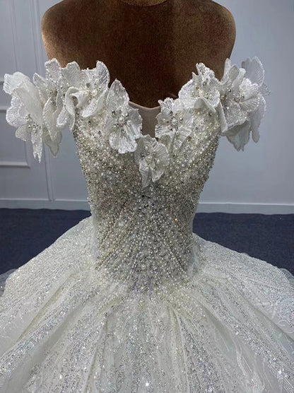 Luxurious Ball Gown Wedding Dresses Sweetheart Beads Crystals Appliques Ruffles Cap Sleeves Lace Up Tulle Court Train Bridal Gowns Custom Made