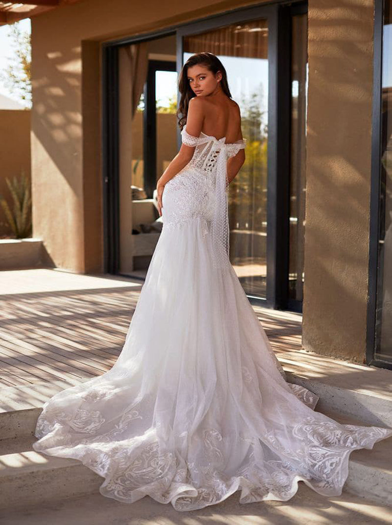 Modern & Gorgeous Mermaid Boho Wedding Dresses Off The Shoulder Sequins Appliqued Organza Sweep Train Bridal Gowns
