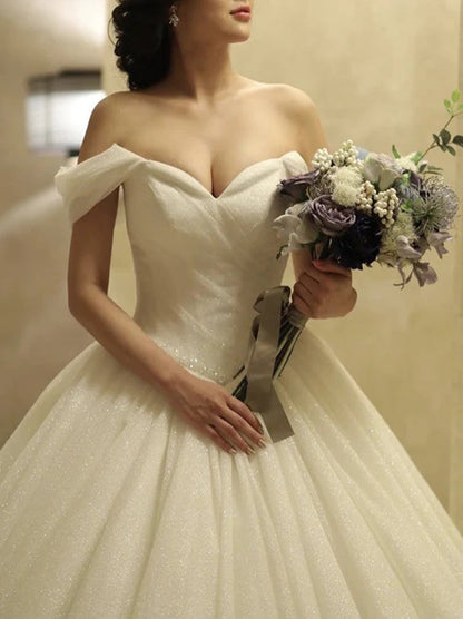 Elegant Ball Gown Wedding Dresses Sweetheart Cap Sleeveless Pleated Lace Up Tulle Sweep Train Bridal Gowns Custom Made
