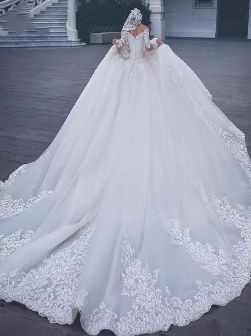 Charming A-Line Wedding Dresses Sweetheart Long Sleeves Lace Appliques Beads Zipper Tulle Court Train Bridal Gowns