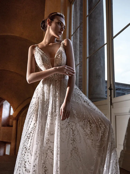 Elegant A-Line Wedding Dresses V-Neck Beads Appliqued Zipper Tulle Sweep Train Bridal Gowns Custom