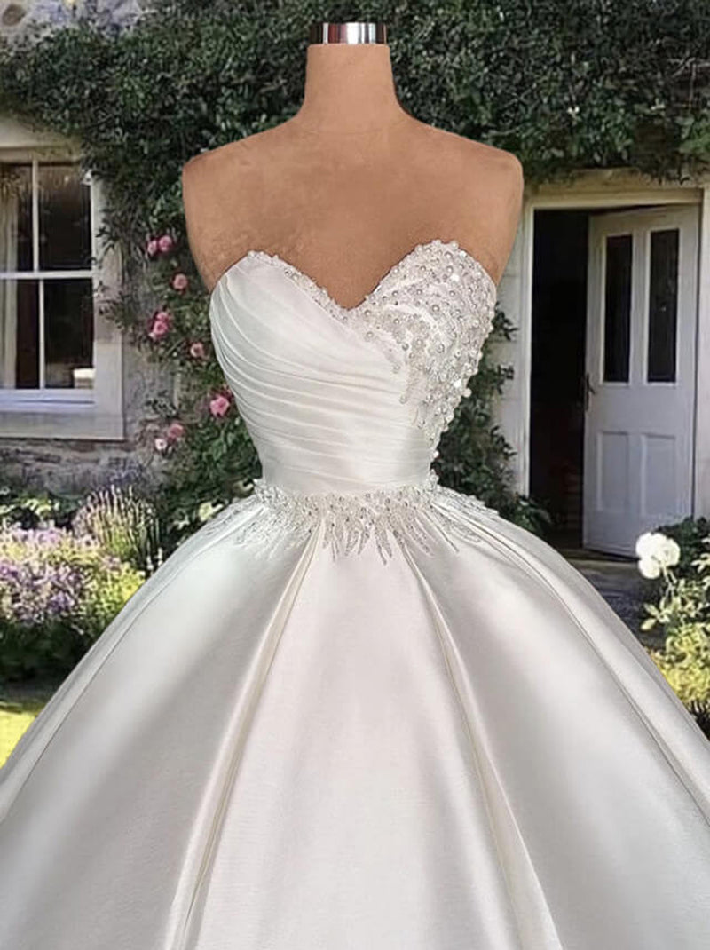 Elegant Ball Gown Wedding Dresses Sweetheart Beads Pearls Pleated Sleeveless Sweep Train Satin Bridal Gowns Custom Made