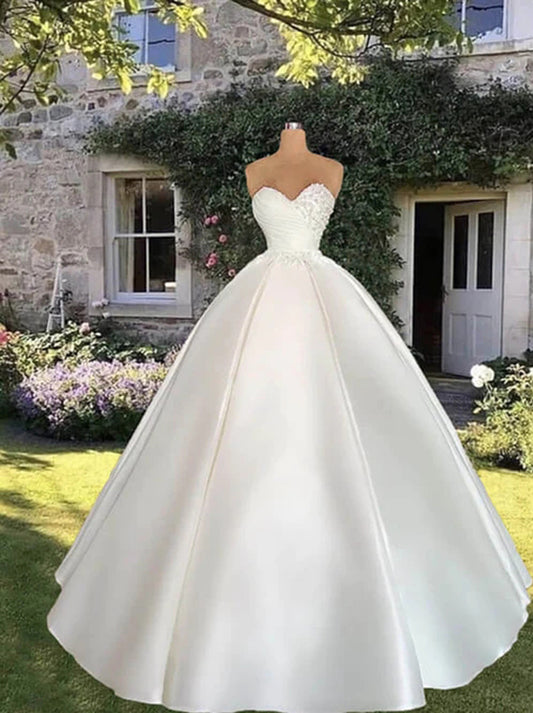 Elegant Ball Gown Wedding Dresses Sweetheart Beads Pearls Pleated Sleeveless Sweep Train Satin Bridal Gowns Custom Made