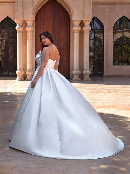 Simple & Elegant Ball Gown Boho Wedding Dresses Sweetheart Pleated Sleeveless Satin Sweep Train Bridal Gowns Custom Made