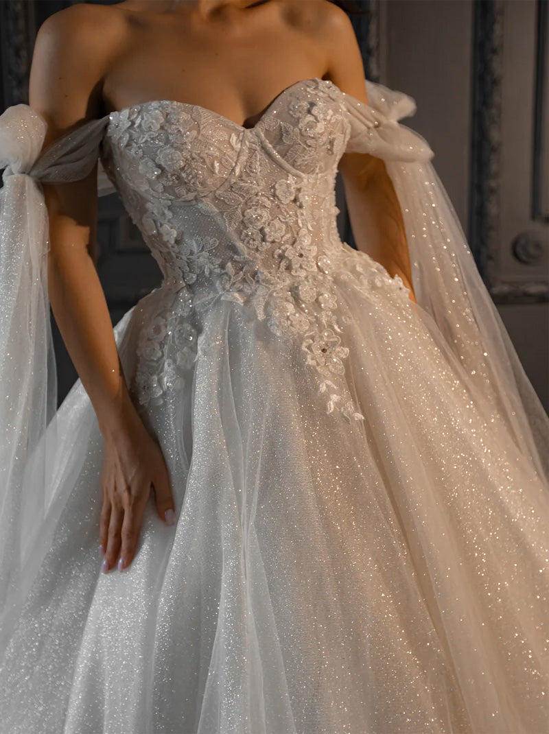 Charming Ball Gown Wedding Dresses Sweetheart Appliques Sequins Lace Up Sweep Train Tulle Bridal Gowns Custom Made