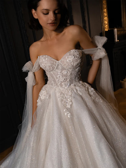 Charming Ball Gown Wedding Dresses Sweetheart Appliques Sequins Lace Up Sweep Train Tulle Bridal Gowns Custom Made