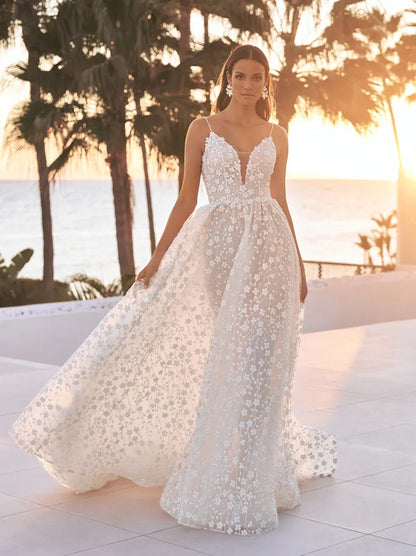 Classic A-Line Wedding Dresses Spaghetti Beads Appliqued Zipper Tulle Sweep Train Bridal Gowns Custom