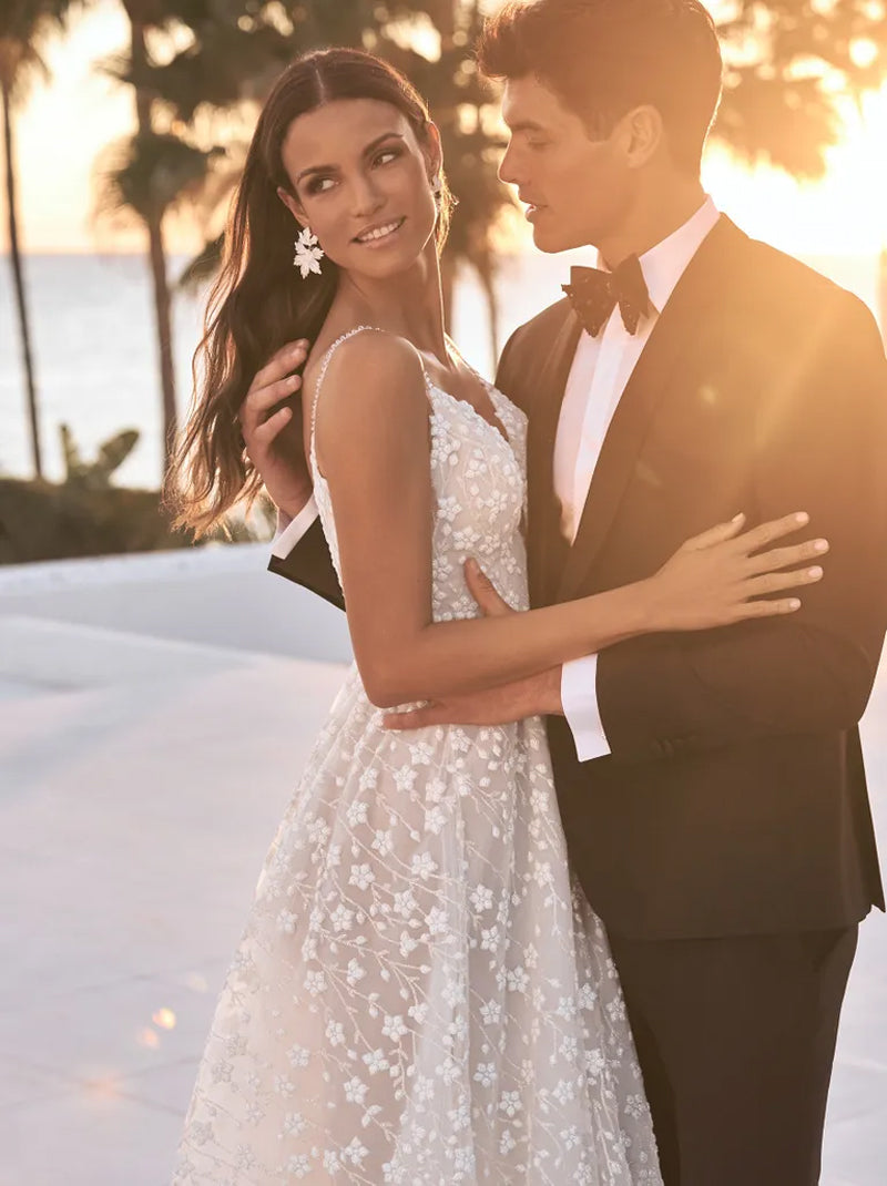 Classic A-Line Wedding Dresses Spaghetti Beads Appliqued Zipper Tulle Sweep Train Bridal Gowns Custom