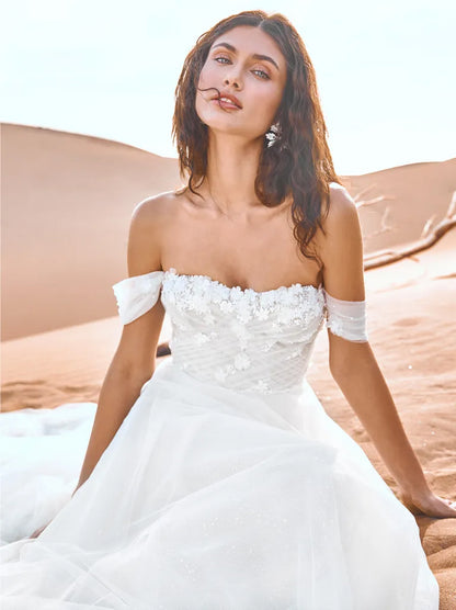 Charming & Elegant A-Line Wedding Dresses Sweetheart Appliqued Beads Tulle Sweep Train Bridal Gowns Custom