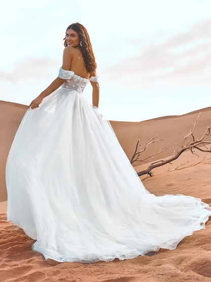 Charming & Elegant A-Line Wedding Dresses Sweetheart Appliqued Beads Tulle Sweep Train Bridal Gowns Custom