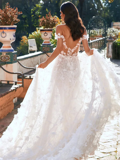 Charming & Elegant A-Line Wedding Dresses Sweetheart Appliqued Tulle Sweep Train Bridal Gowns Custom